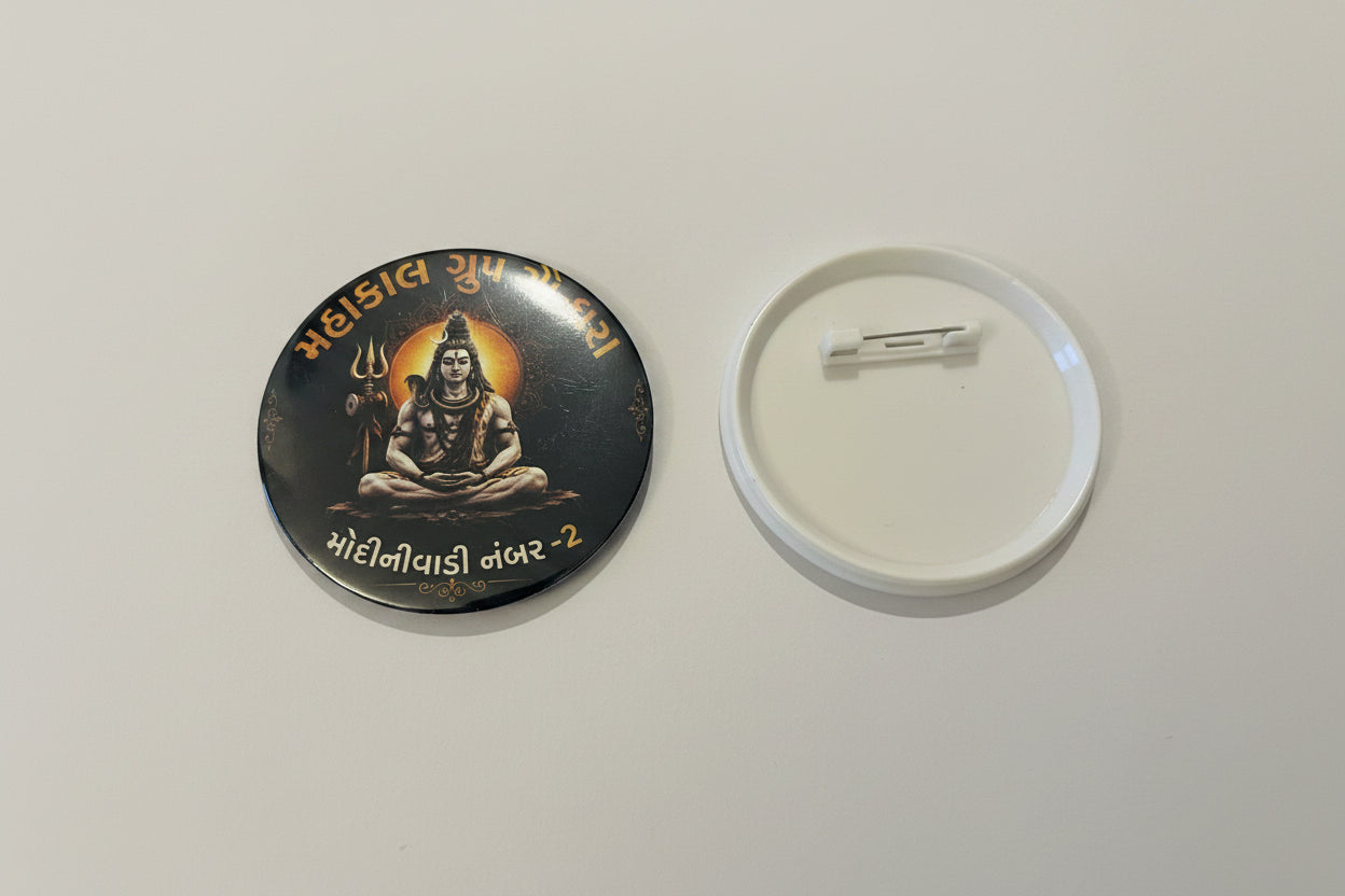 Pin Badges 75 mm Customise  | Personalized Photo Badges | BAGGBAY