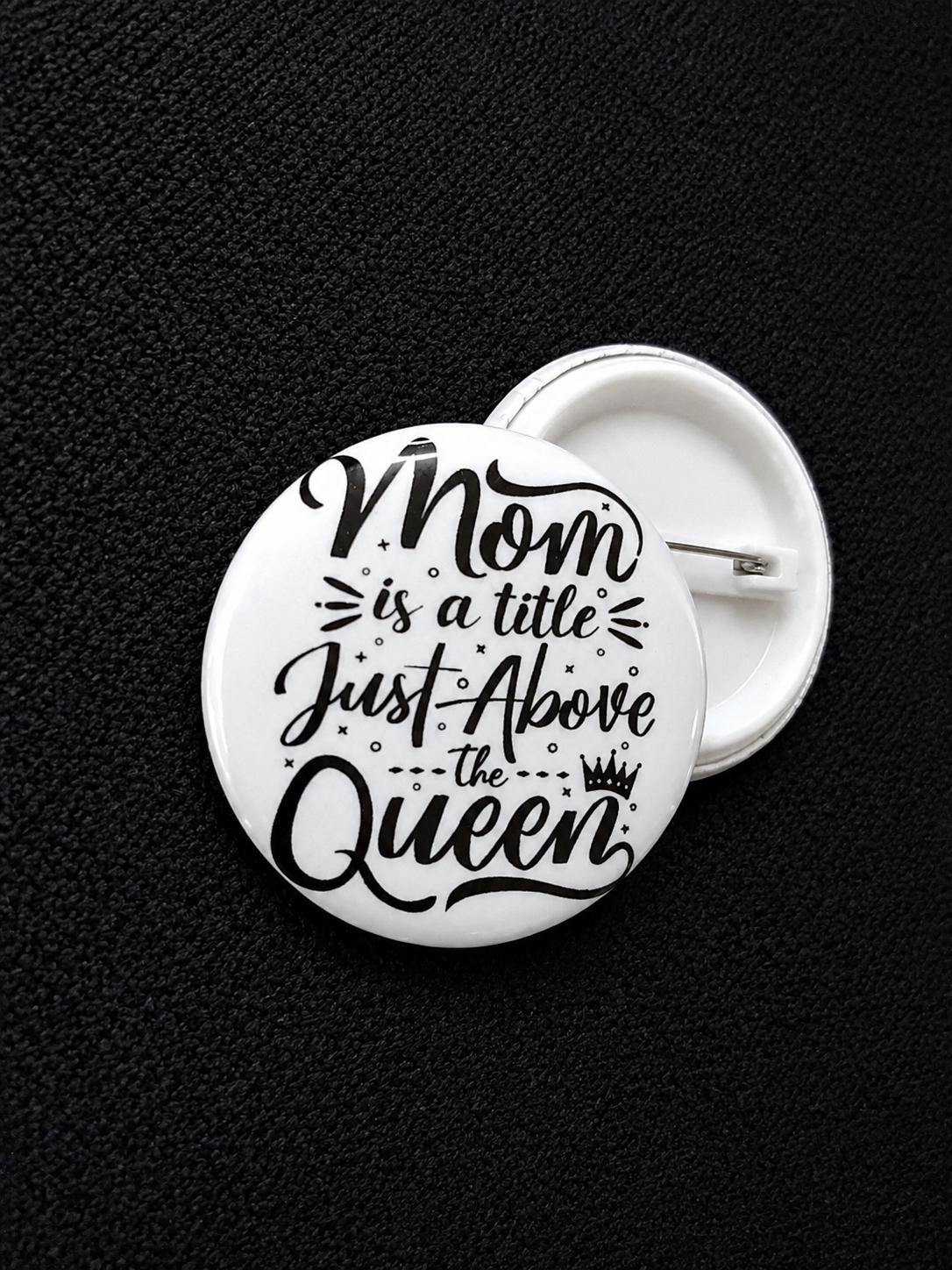 Pin Badges 44 mm Customise  | Personalized Photo Badges | BAGGBAY